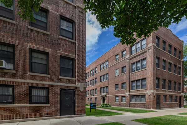 5202-5210 S. Cornell Avenue property